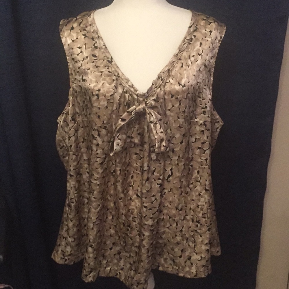 SEE NOTES! Beautiful Lane Bryant satiny tank sz 26